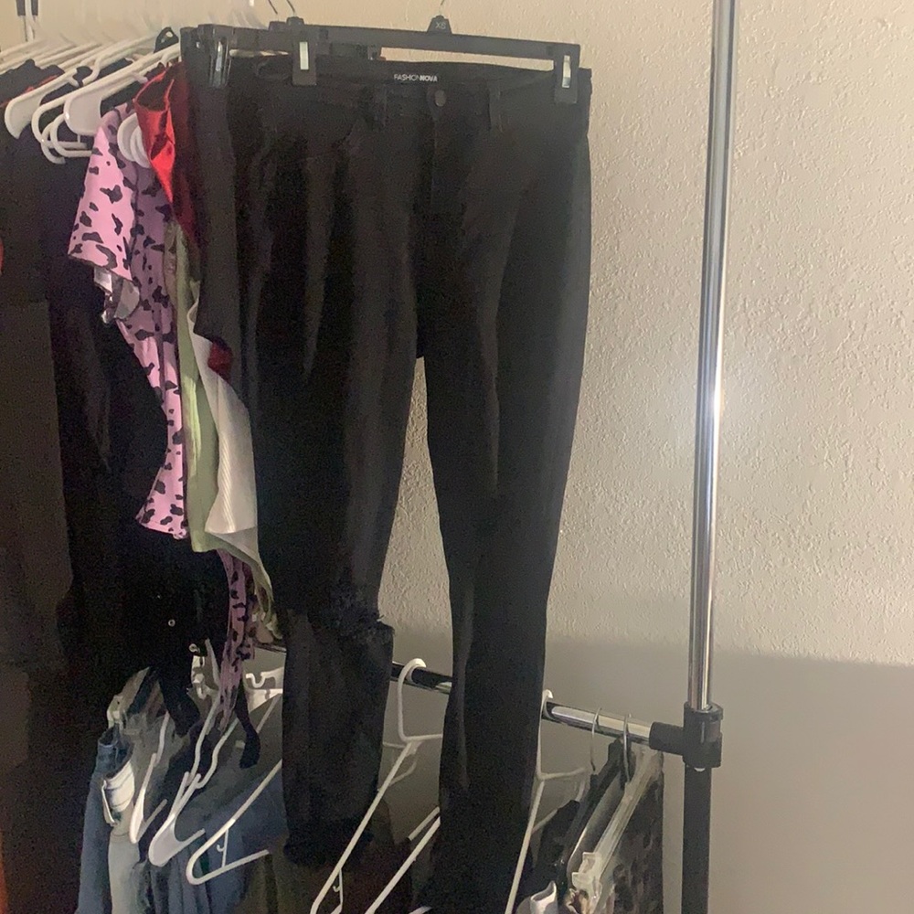 Fashion nova black tipped jeans